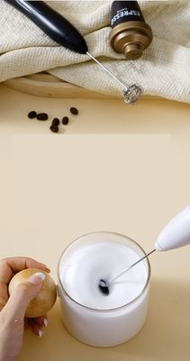 Batterie de 800 mAh Capacité 304 en acier inoxydable Frappeuse à œufs portative pour le café de cuisine
