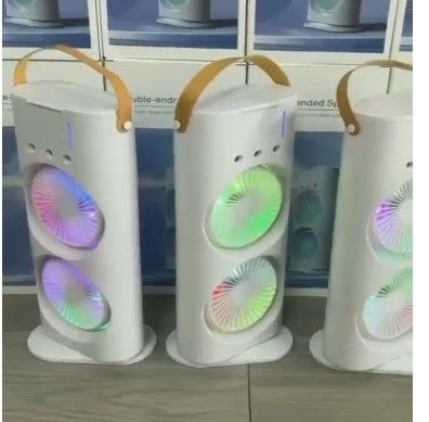 Ventilateur à pulvérisation à double tête climatiseur de réfrigération humidifiant pour le refroidissement de bureau