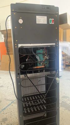 Dispensateur d'eau à 220 V avec compresseur pour installation sur support
