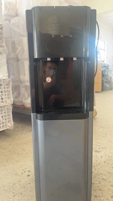 Compresseur stationnaire distributeur d'eau chaude et froide avec verrou de sécurité pour 220V tension