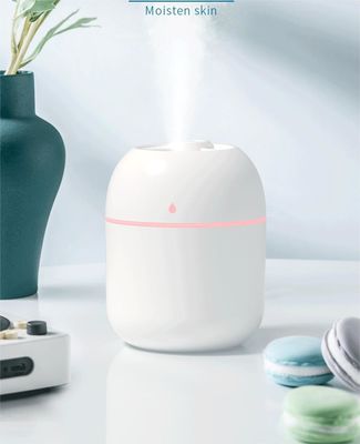 Humidificateur d'air pour voitures mini USB à goutte à goutte RGB Light Aromathérapie