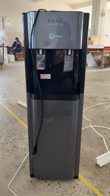Dispensateur d'eau de bouteille de chargement automatique à fond chaud et froid