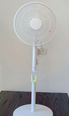 Ventilateur de refroidissement commercial à trois vitesses de vent Ventilateur piédestal Ventilateur STAND