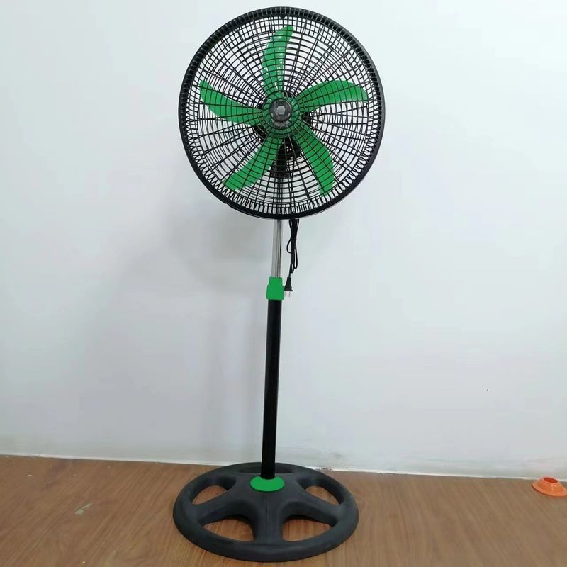Impression à écran de soie 18 pouces ventilateur de circulation d'air de refroidissement en plastique pour le refroidissement de la pièce