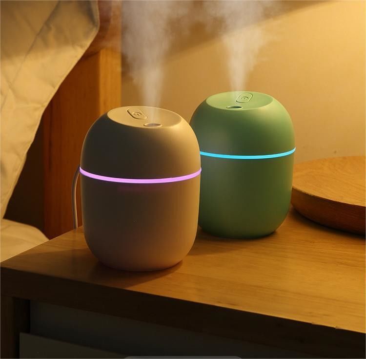 Lumière USB RVB Mini voiture goutte d'eau de bureau Aromathérapie Humidificateur d'air pour le ménage