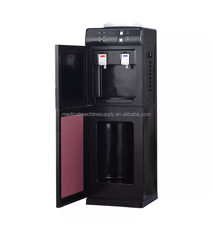 Installation de support de chargement en bas de la bouteille distributeur d'eau chaude froide avec en tête