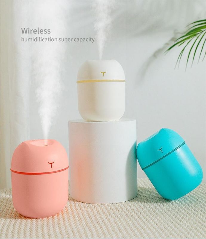 Humidificateur d'air pour voitures mini USB à goutte à goutte RGB Light Aromathérapie