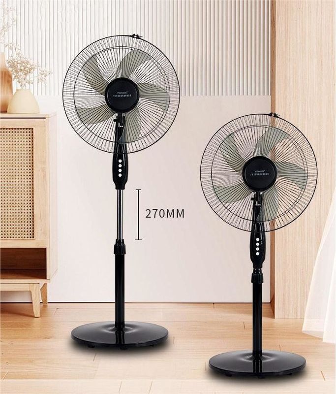 43*43*110CM ABS plastique ventilateur électrique vertical de 16 pouces pour le refroidissement et la ventilation de l'air
